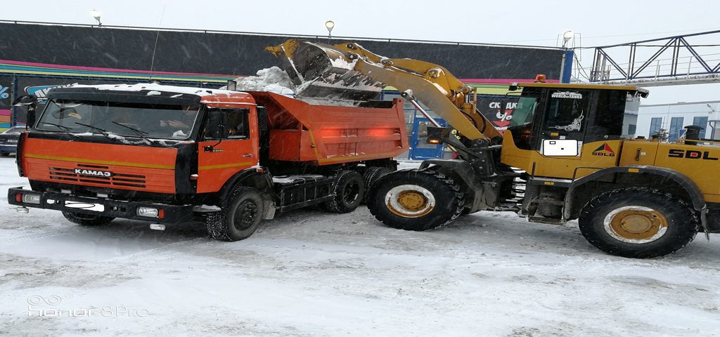 Вывоз снега в Песочном