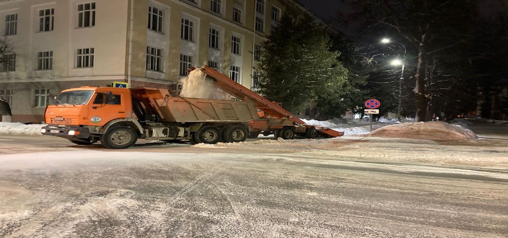 Вывоз снега в Невском районе