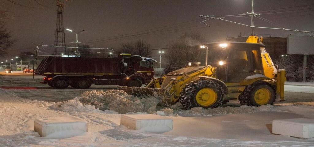 Вывоз снега метро Автово