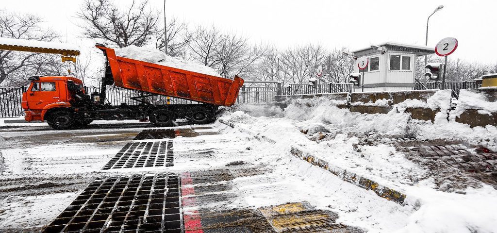 Вывоз снега метро Улица Дыбенко
