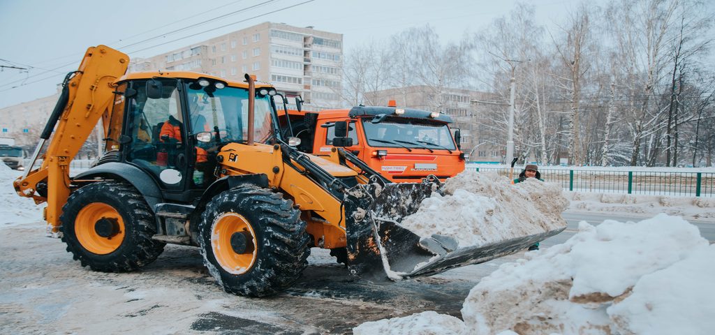 Вывоз снега метро Волковская