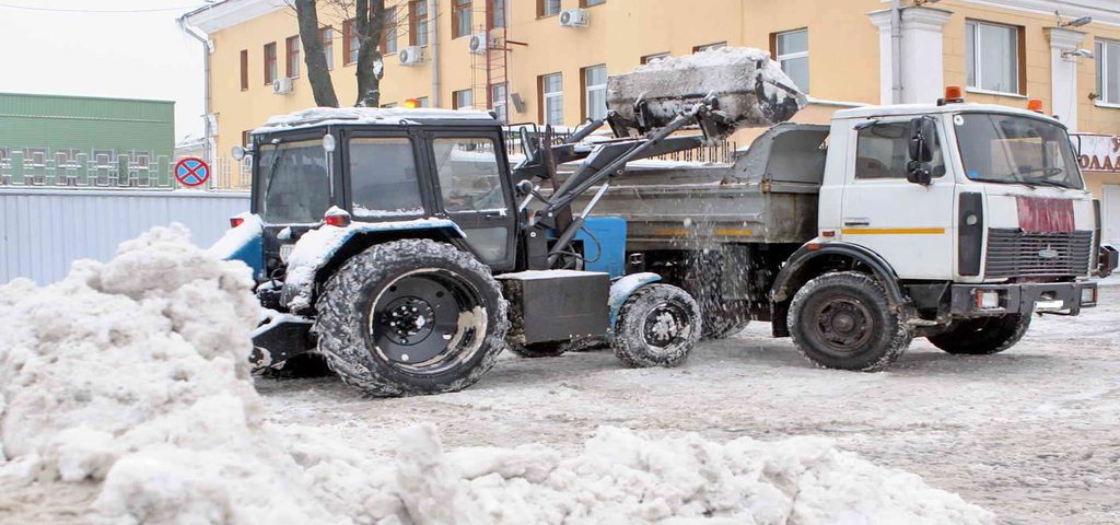 Вывоз снега в Угольной гавани