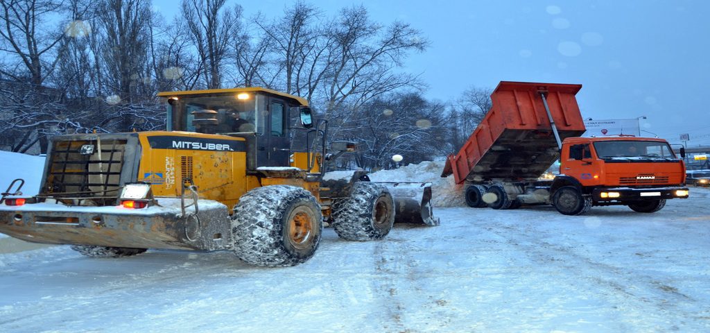 Вывоз снега в Колпинском районе